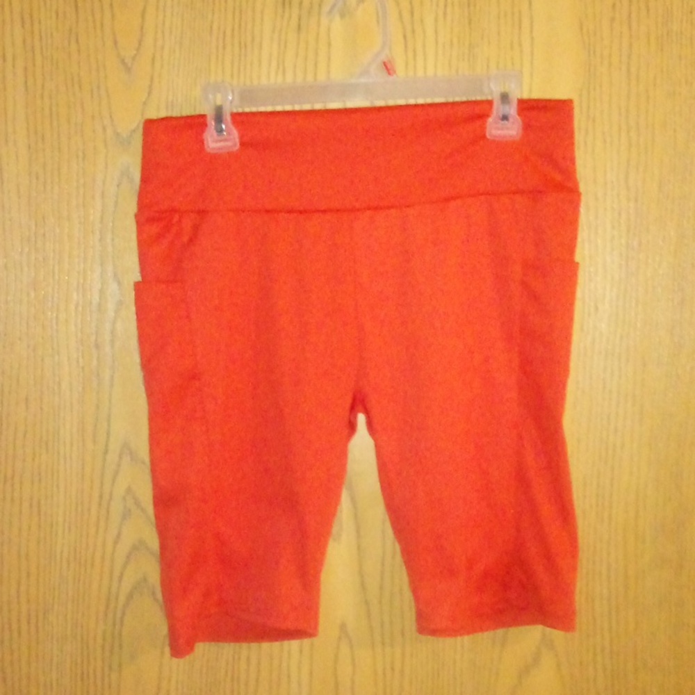 🆕 ReD ♥️ Long biker shorts w/ side pockets SIZE: XL/2XL **@See PICS PLZ**